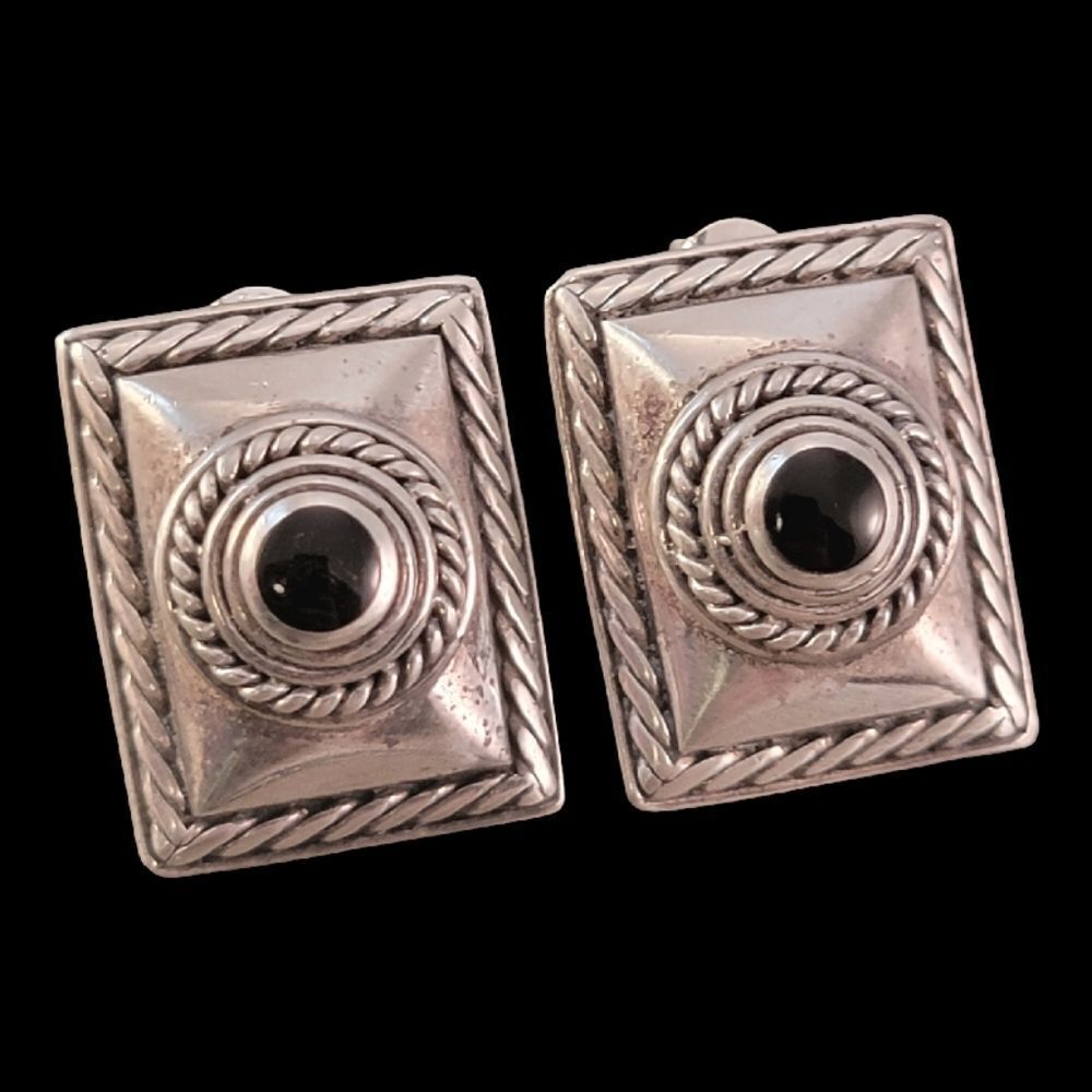 Vintage Sterling Onyx Rectangle Cable Detail Post Earrings